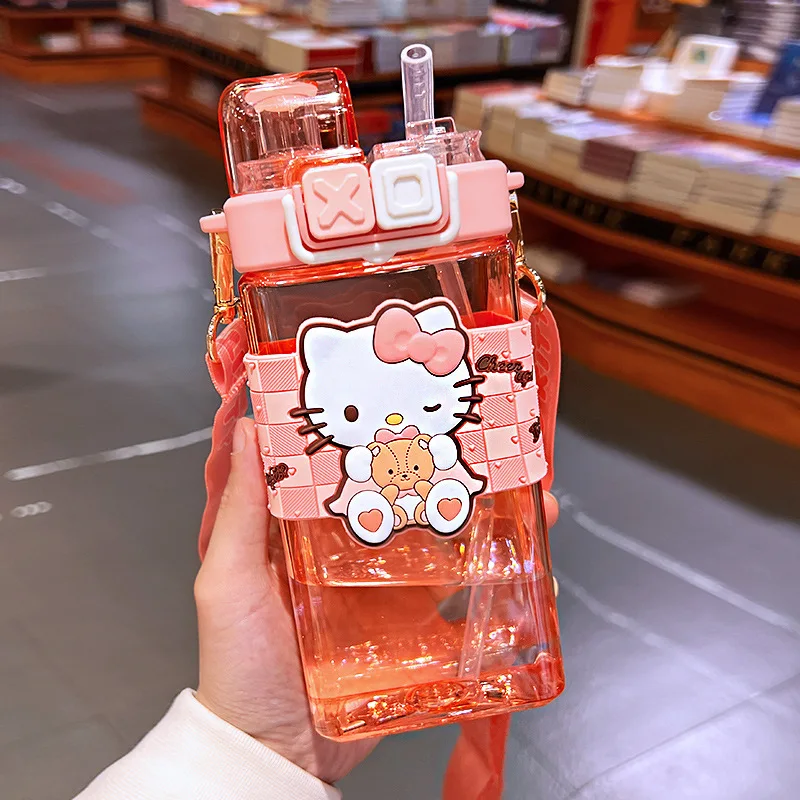 520ml Sanrio Hello Kitty & Friends 🎀 Summer Splash 💦 Plastic Duo Cup 🥤🌟 Perfect for Pool Time 🏊♀️💖 - Image 4