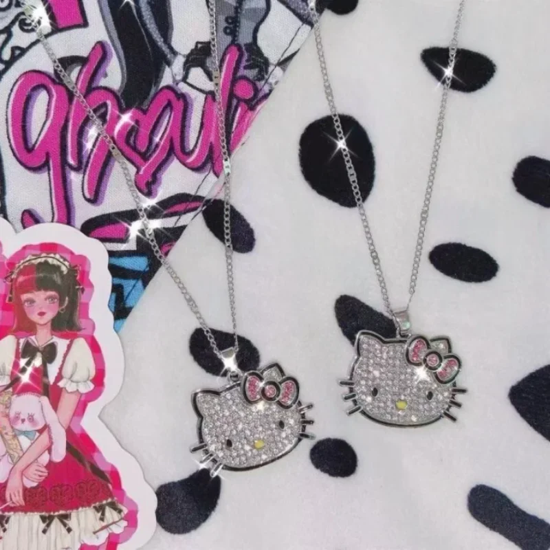 Radiant Whiskers: Kawaii Sanliou Hello Kitty Sparkle Gems Necklace – Unleash Your Inner Charm with Every Glittering Gem!